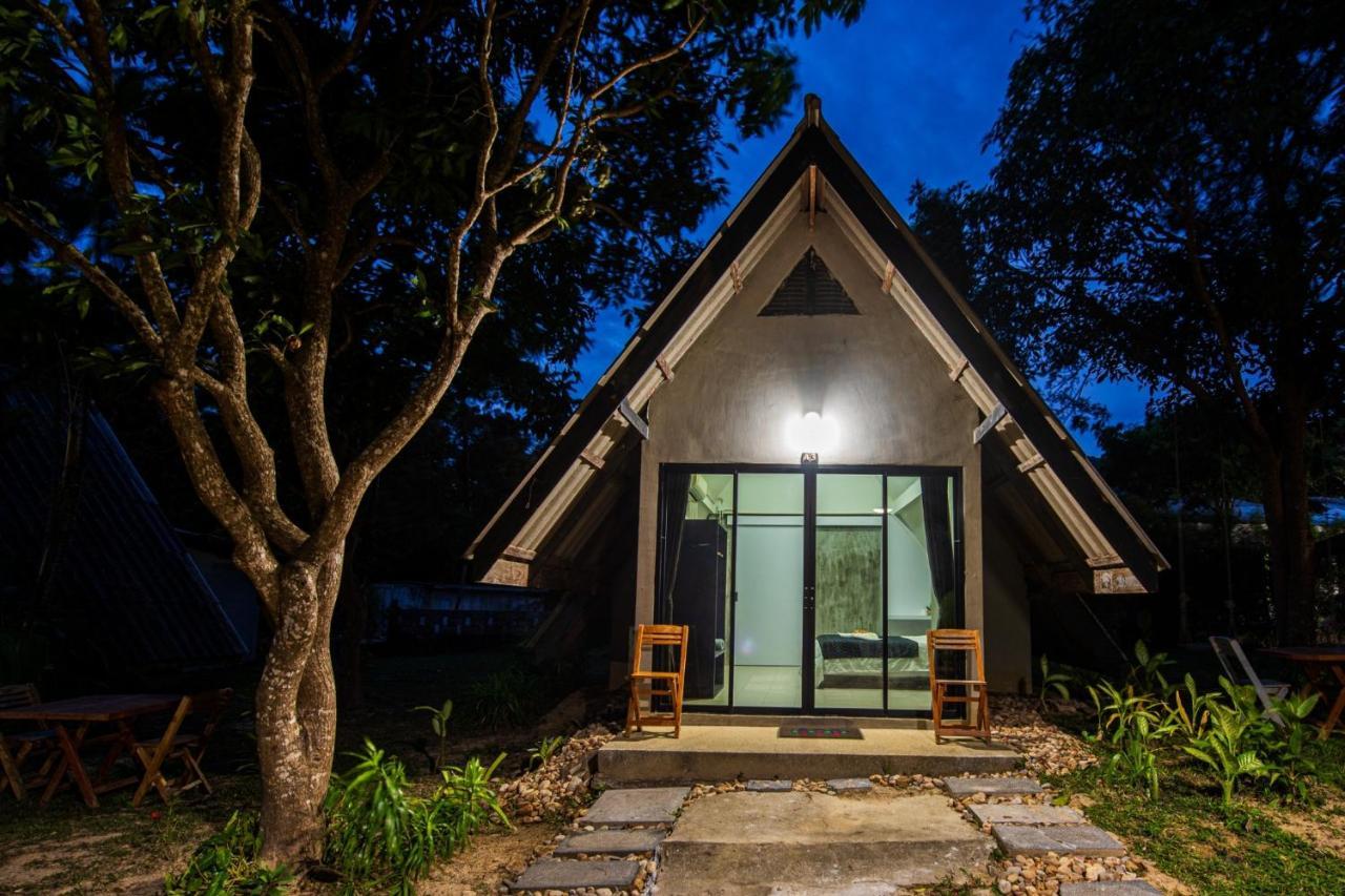 Cashewnut Tree Resort Ko Lanta Exteriör bild
