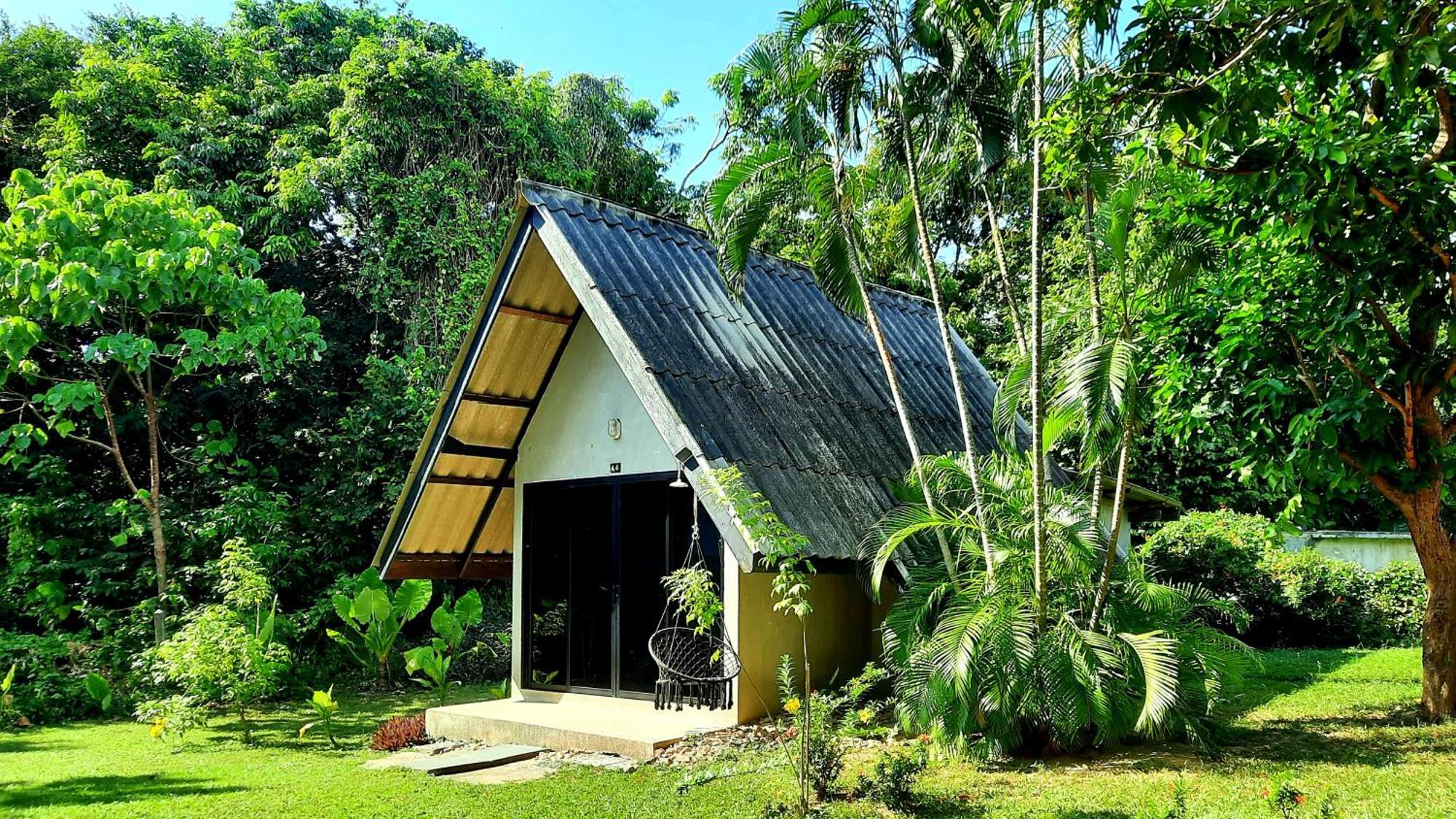 Cashewnut Tree Resort Ko Lanta Exteriör bild